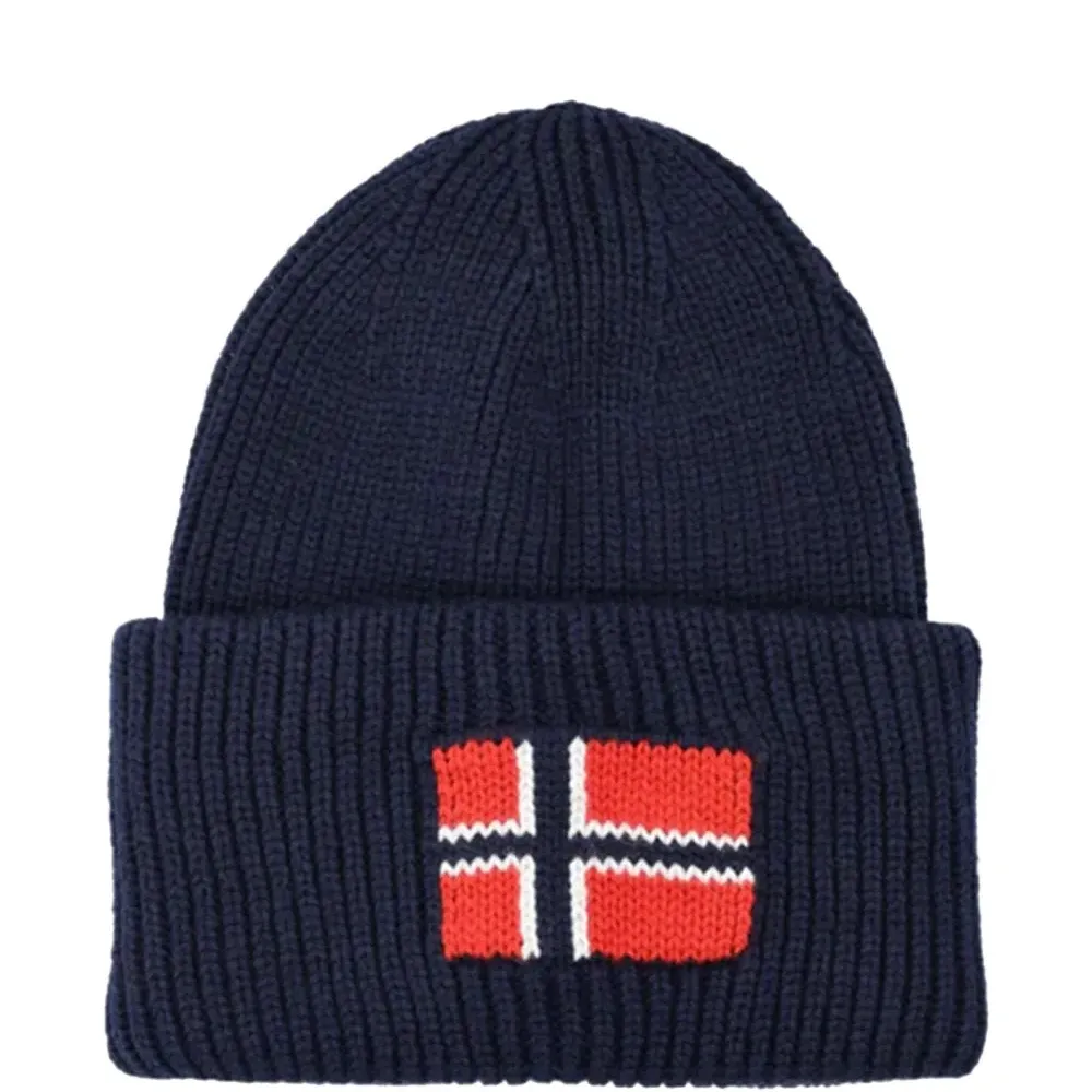 Шапка бини в рубчик