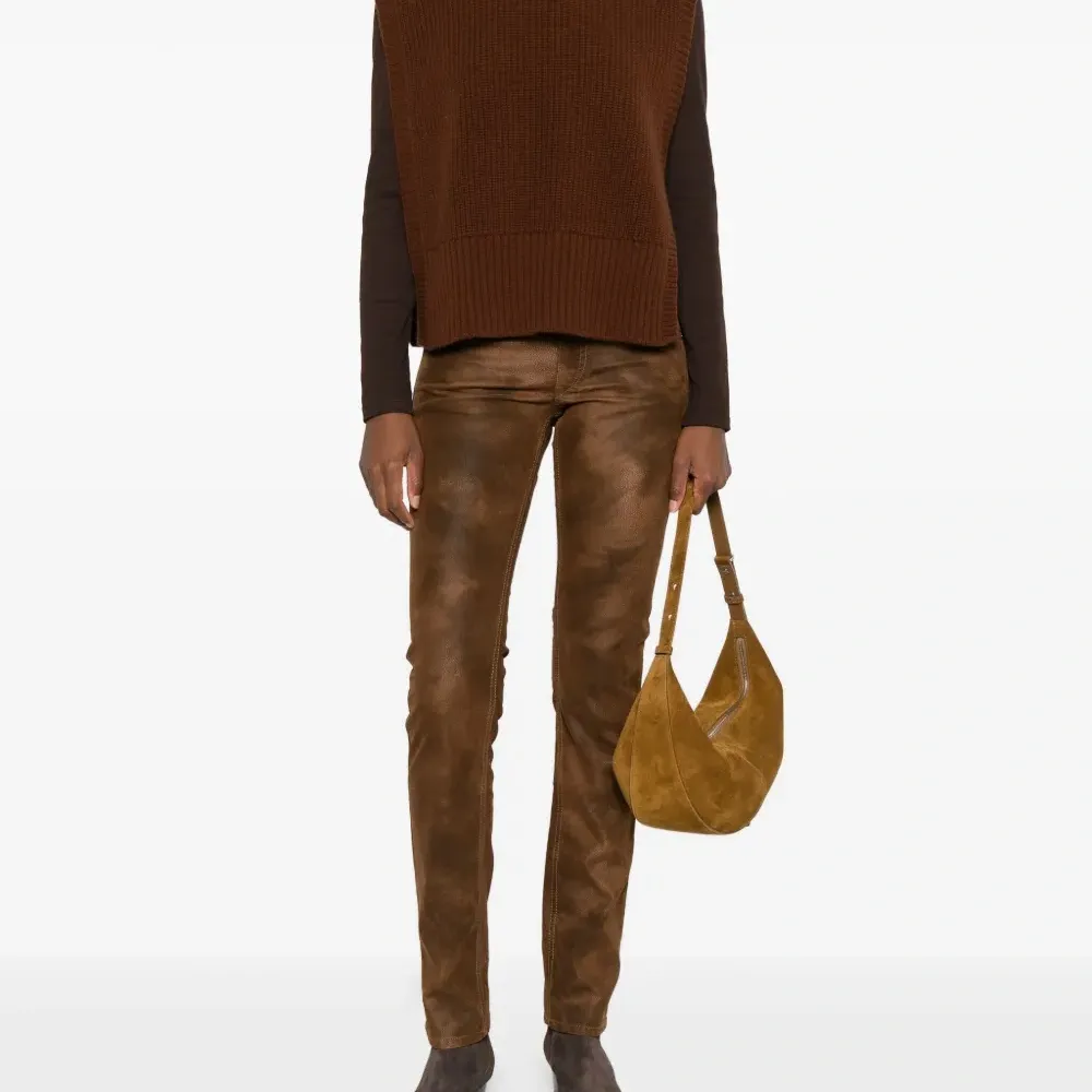 Топ с высоким воротником Топ с высоким воротником