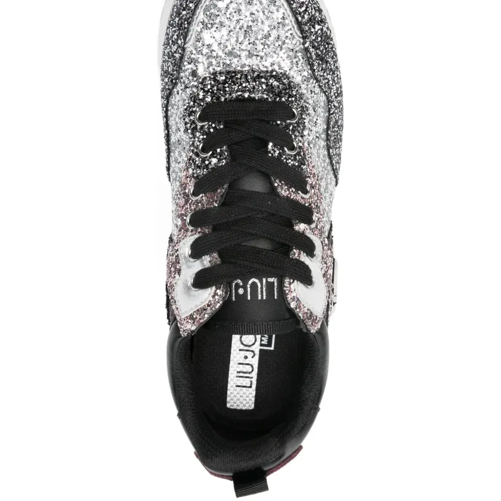 Кроссовки с блестками и логотипом