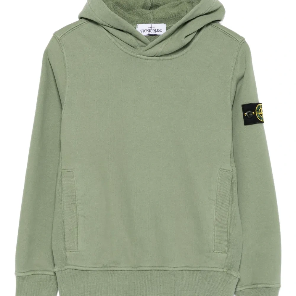 Худи с карманом-муфтой