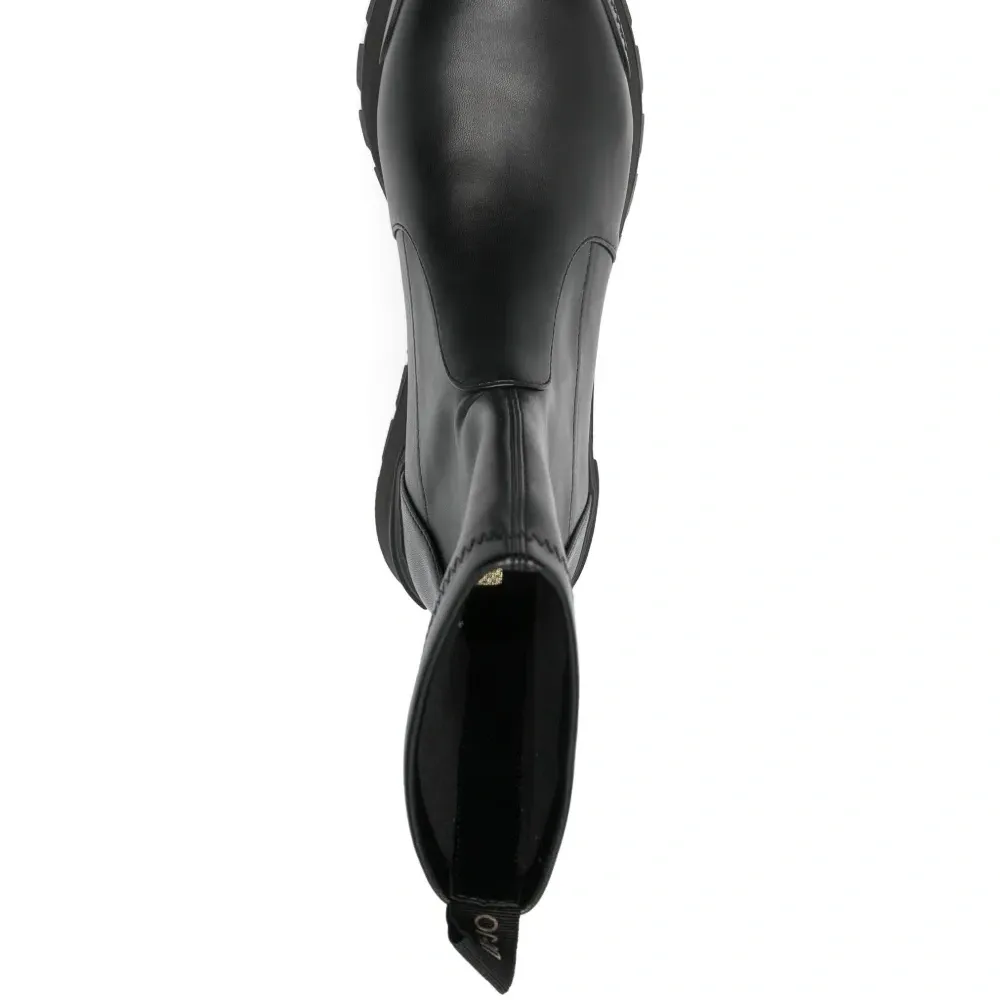 Ботильоны на платформе в виде носков