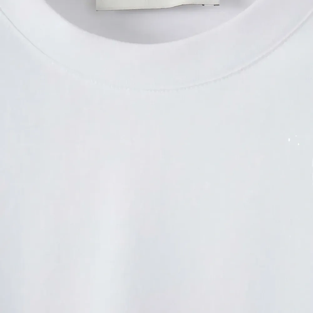 Футболка с круглым вырезом