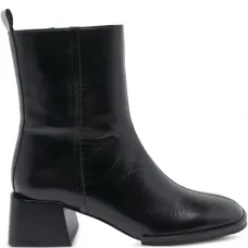 Сапоги с закругленным носком Сапоги с закругленным носком