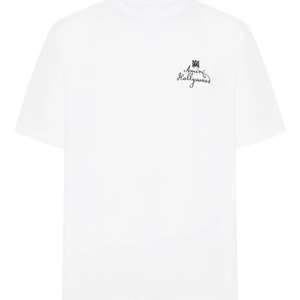 Футболка с вышитым логотипом Футболка с вышитым логотипом