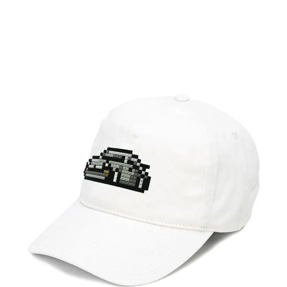 Бейсболка с 8-битным декором Бейсболка с 8-битным декором