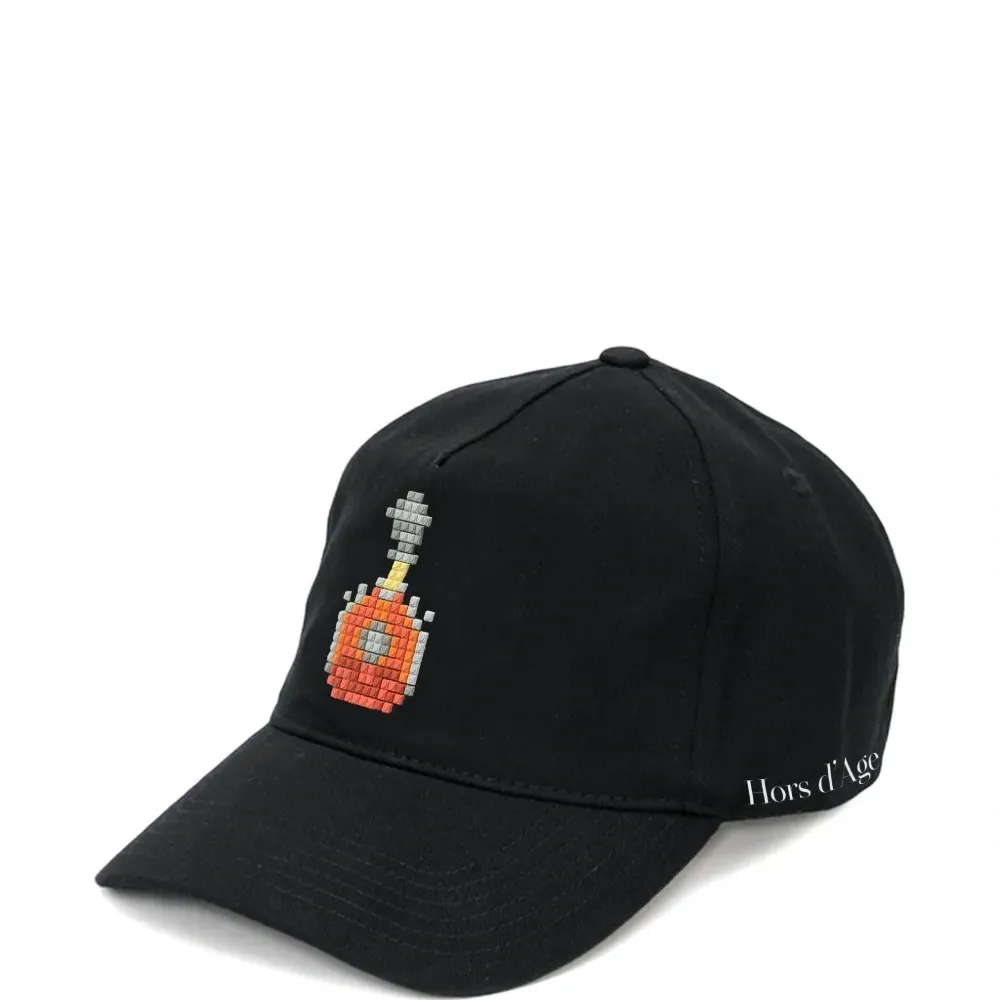 Бейсболка с люверсами