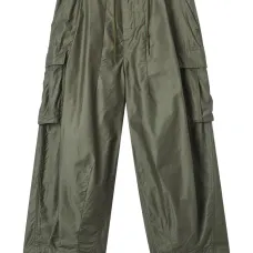 Брюки с накладными карманами