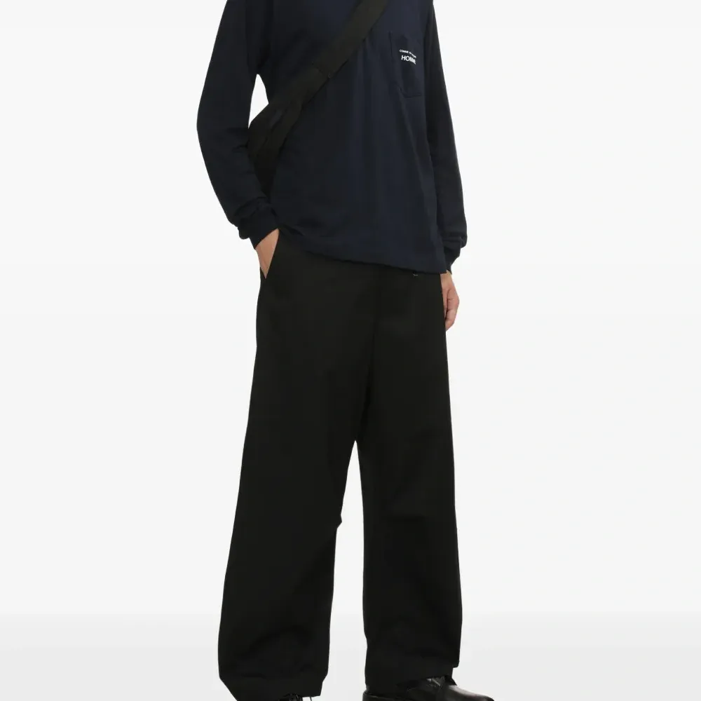 Футболка с логотипом