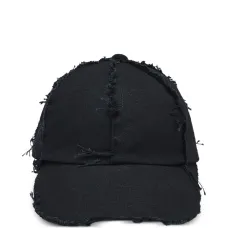 Бейсболка с необработанными краями и молнией