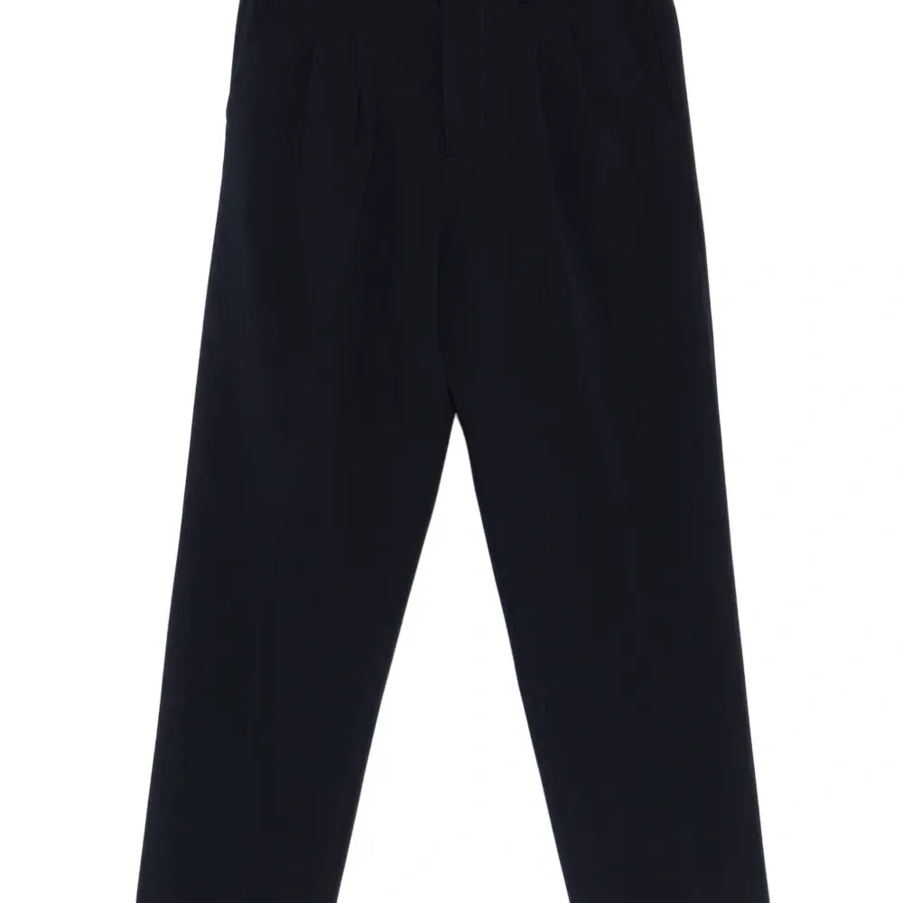 Брюки прямого кроя со складками