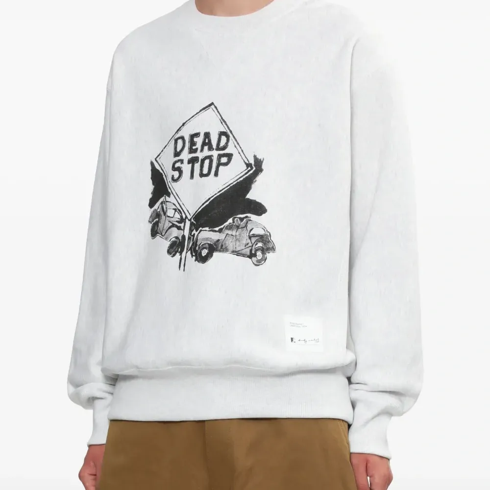 Толстовка с графичным принтом