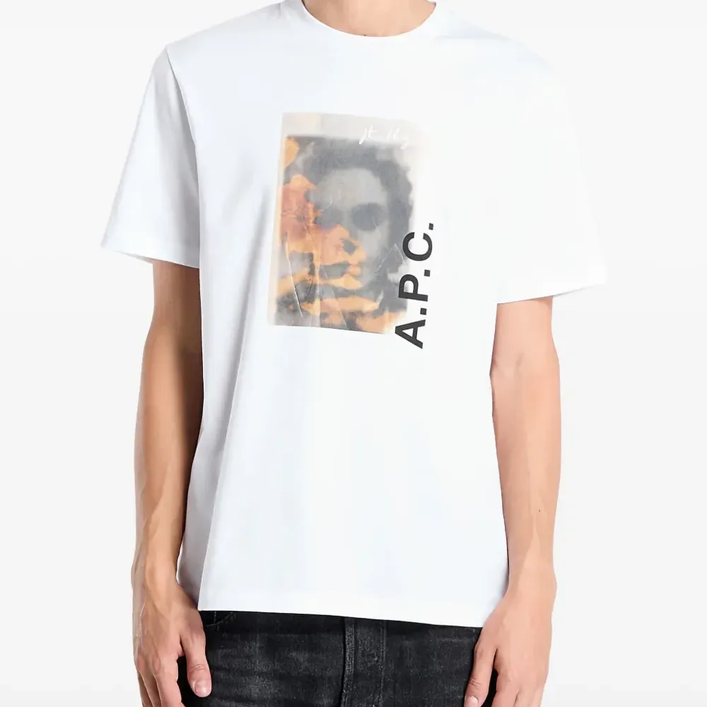 Футболка с принтом Футболка с принтом