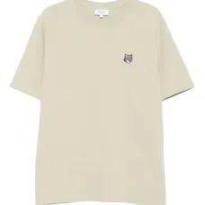 Футболка с нашивкой