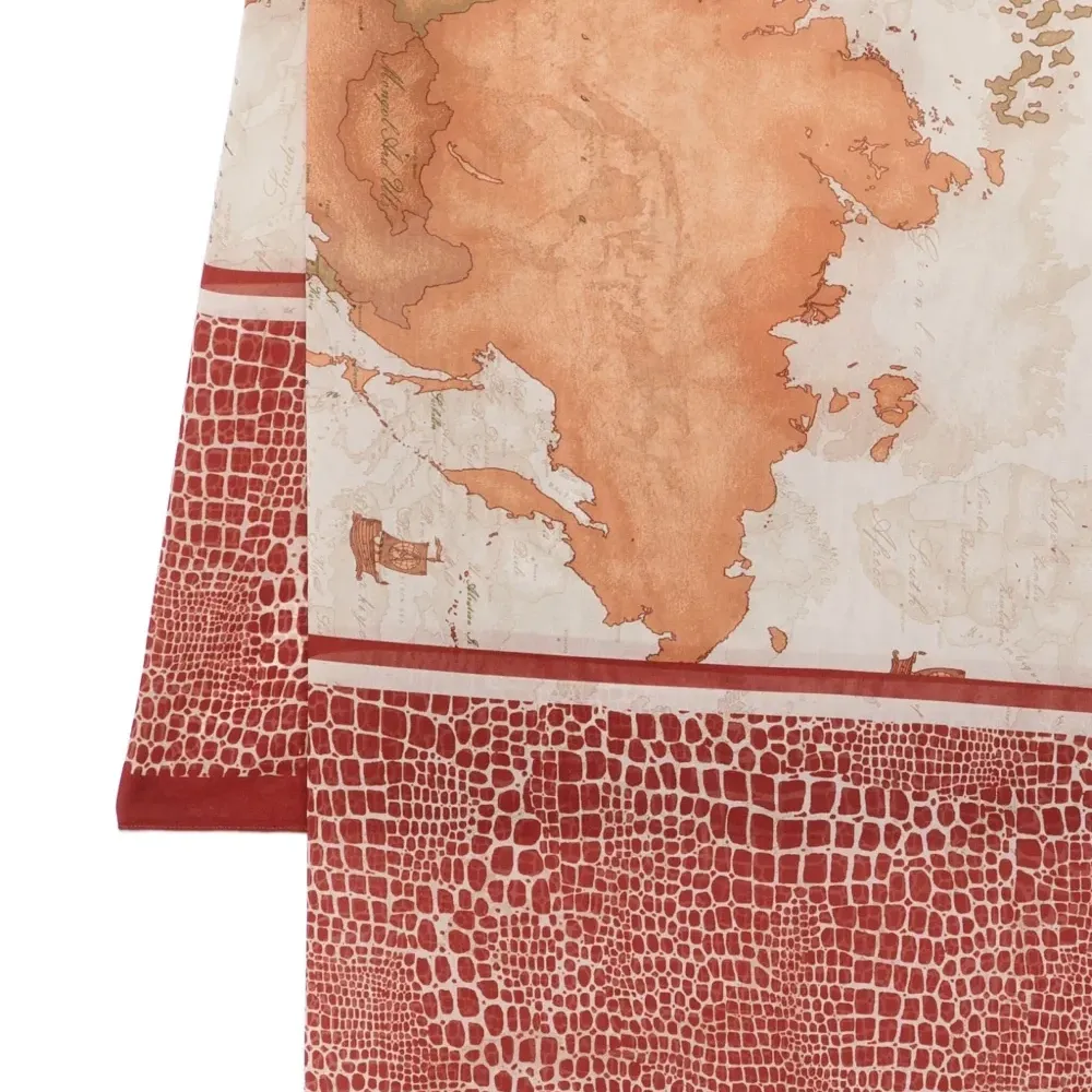 Платок с крокодиловым узором и принтом