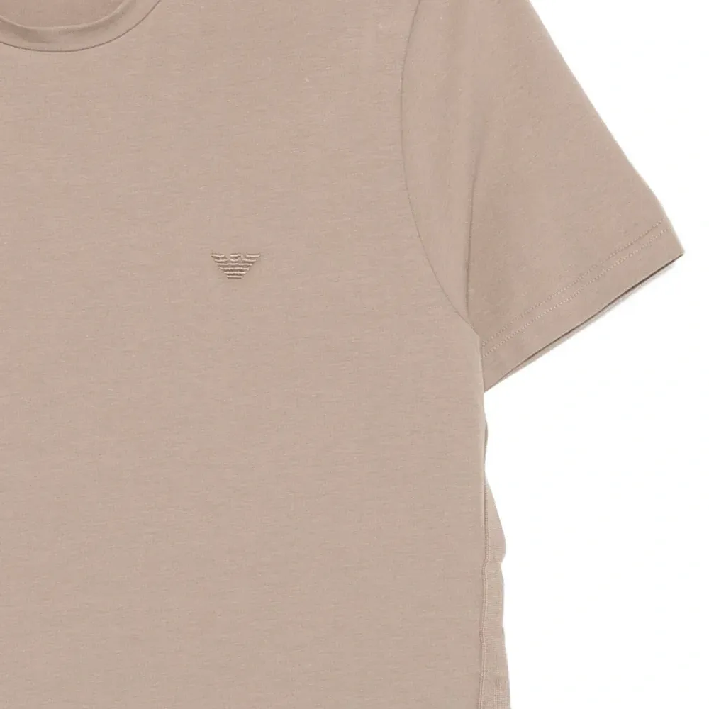 Футболка с логотипом