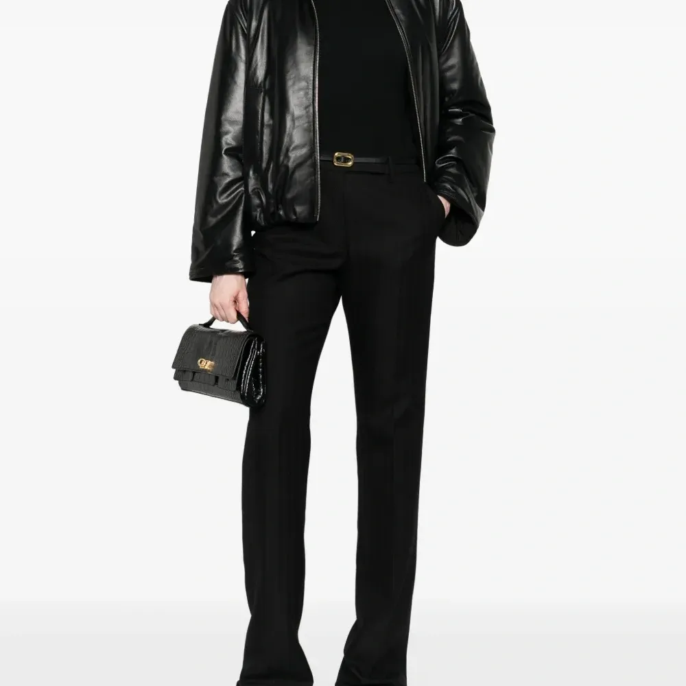 Водолазка без рукавов