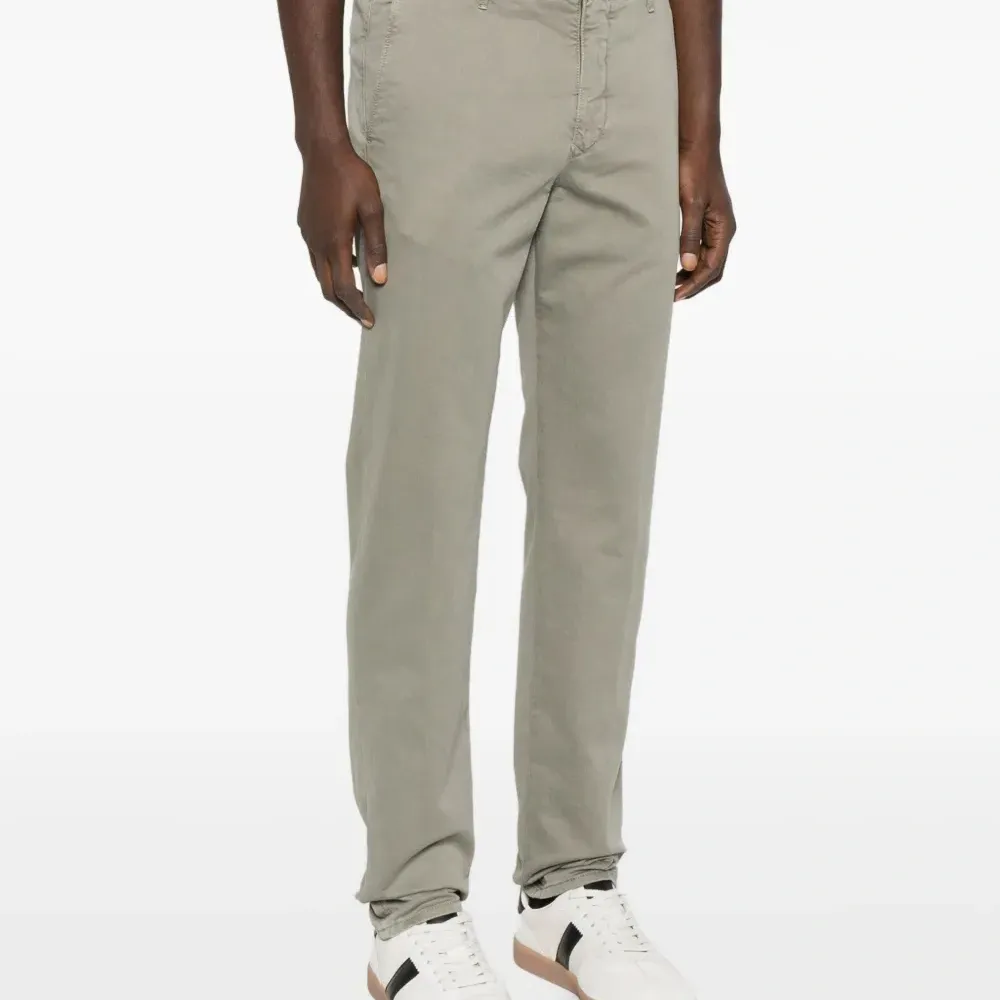 Брюки на эластичном поясе