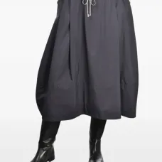 Плиссированная миди-юбка на шнурке