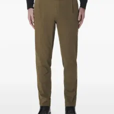 Брюки-чинос со складками