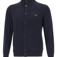 Кардиган на пуговицах с высоким воротником