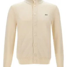 Кардиган на пуговицах с высоким воротником