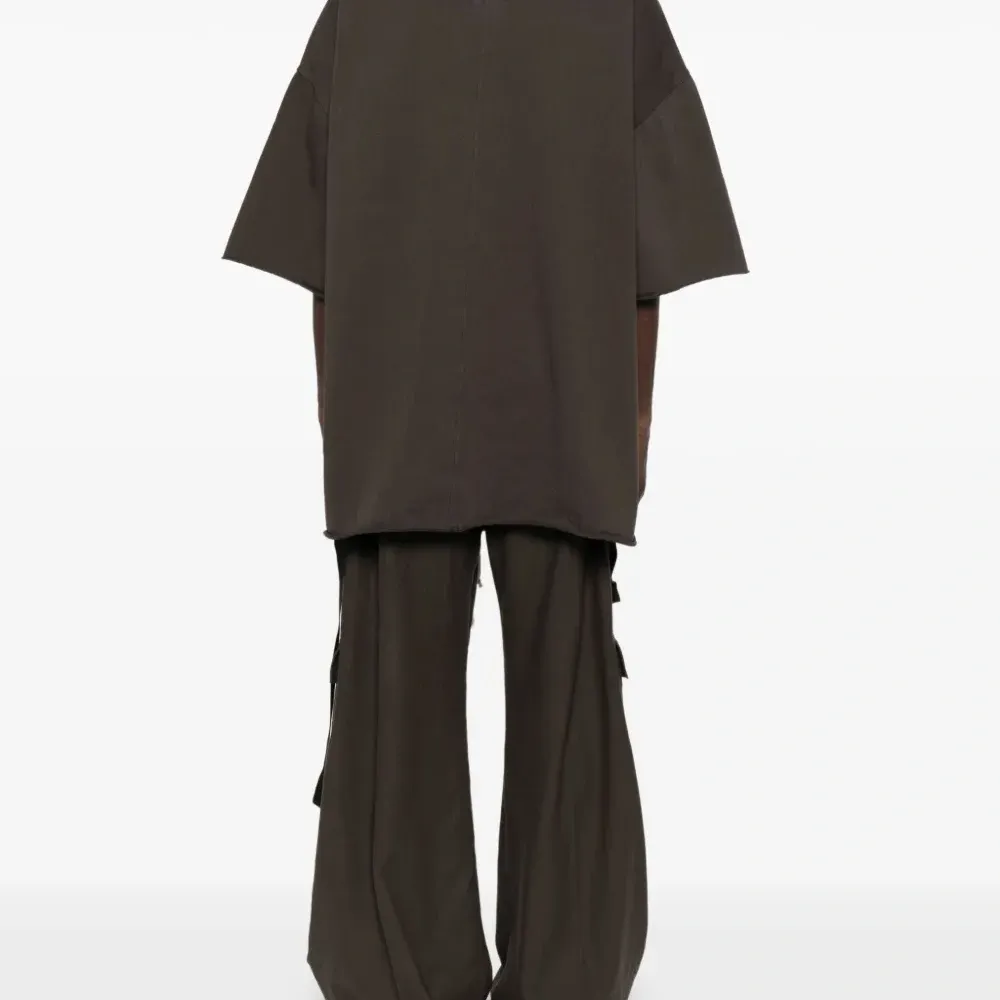 Футболка с необработанными краями