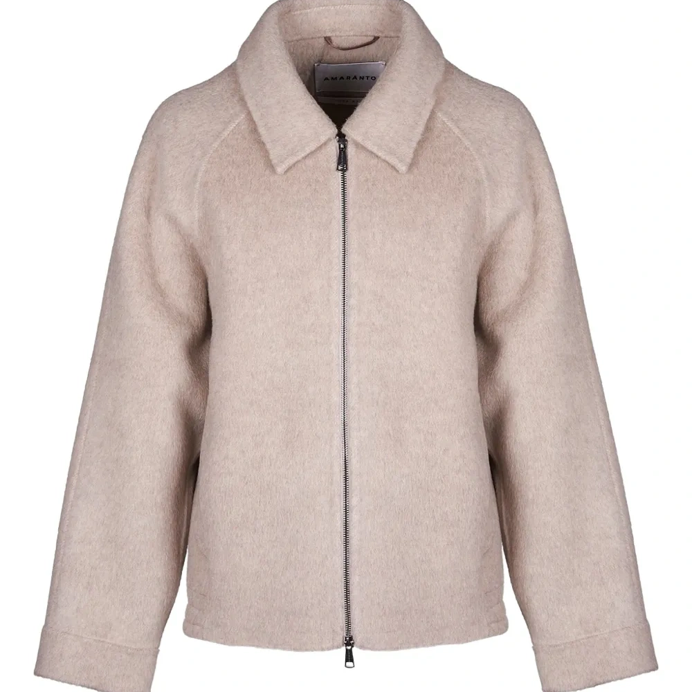 Куртка на молнии