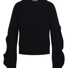 Свитер с объемными рукавами