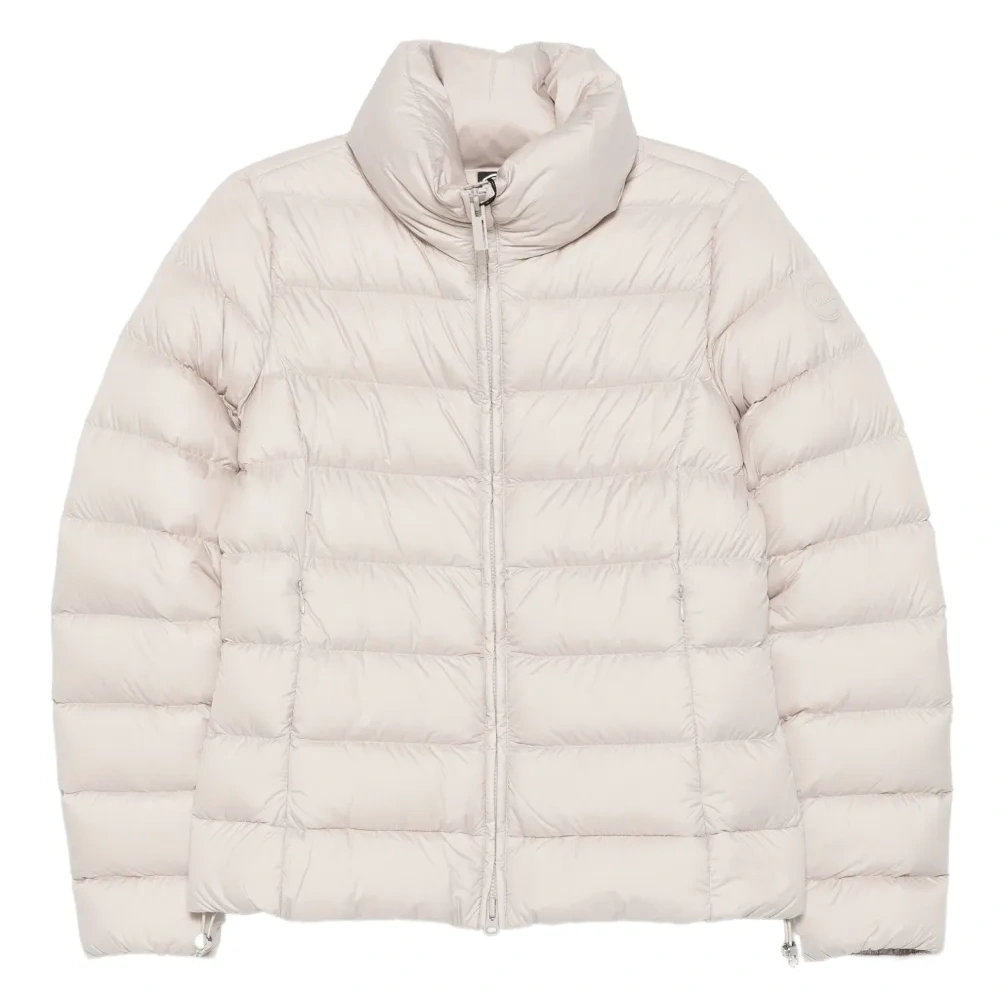 Стеганая куртка с высоким воротником