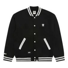 Бомбер с нашивкой-логотипом