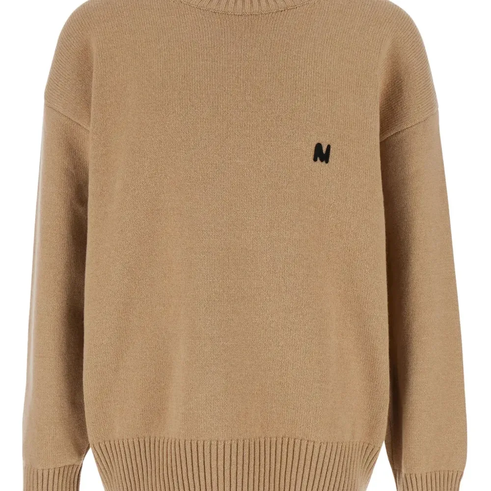 Толстовка с вышитым логотипом