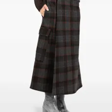 Юбка с накладными карманами