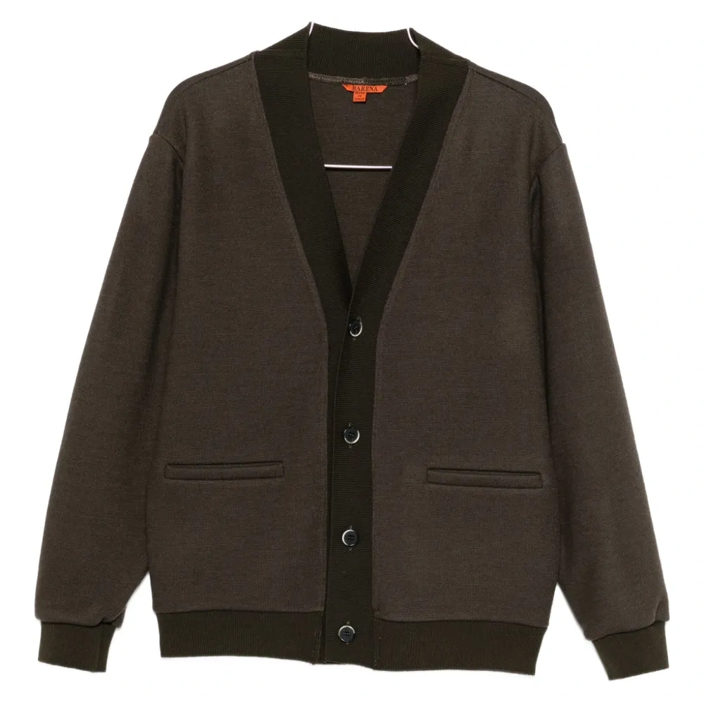 Кардиган с V-образным вырезом на пуговицах