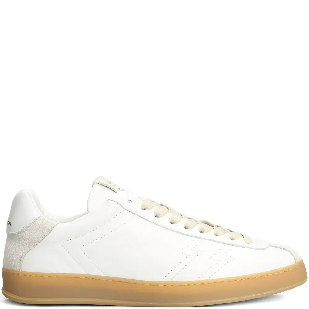 Кроссовки на шнуровке