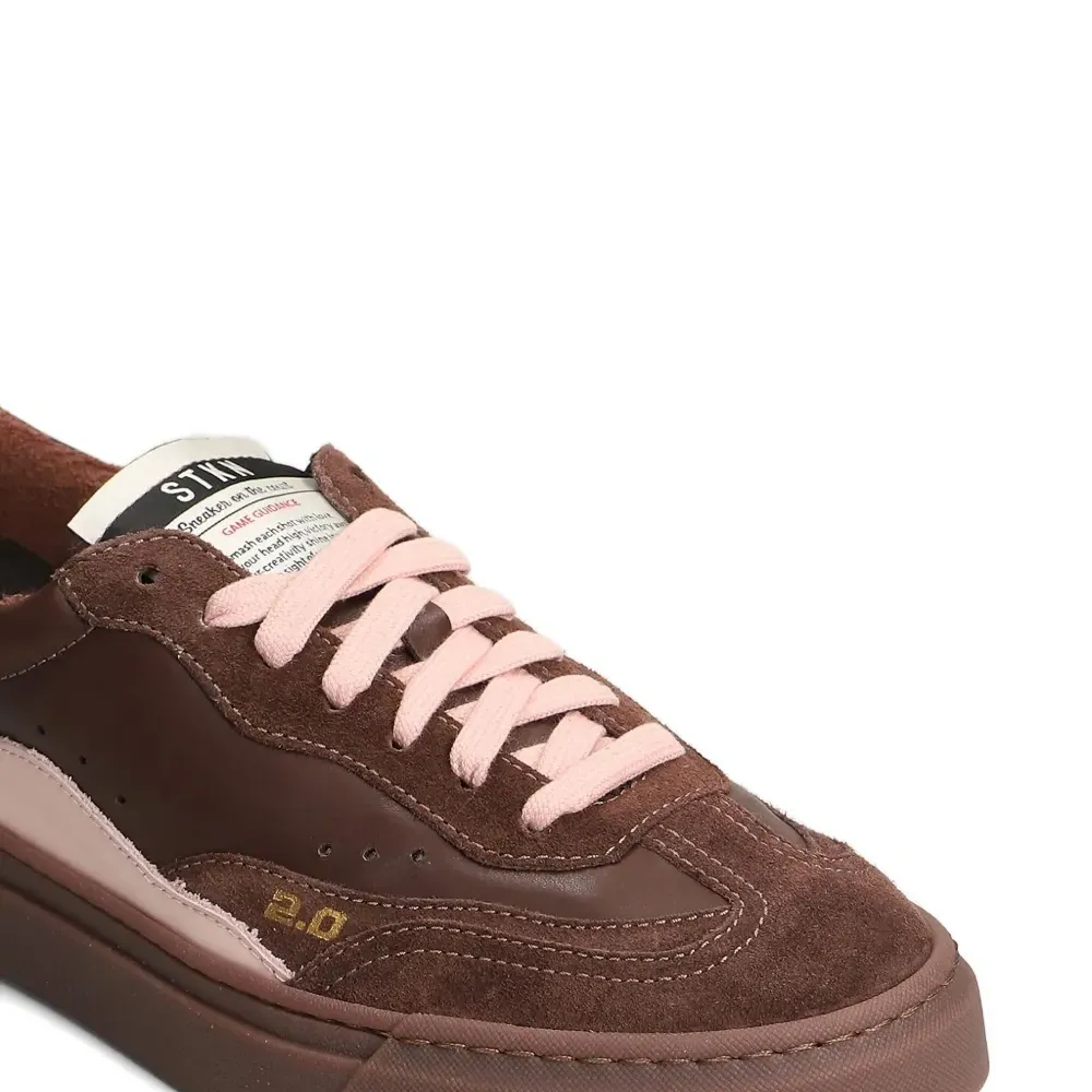 Кроссовки со вставками