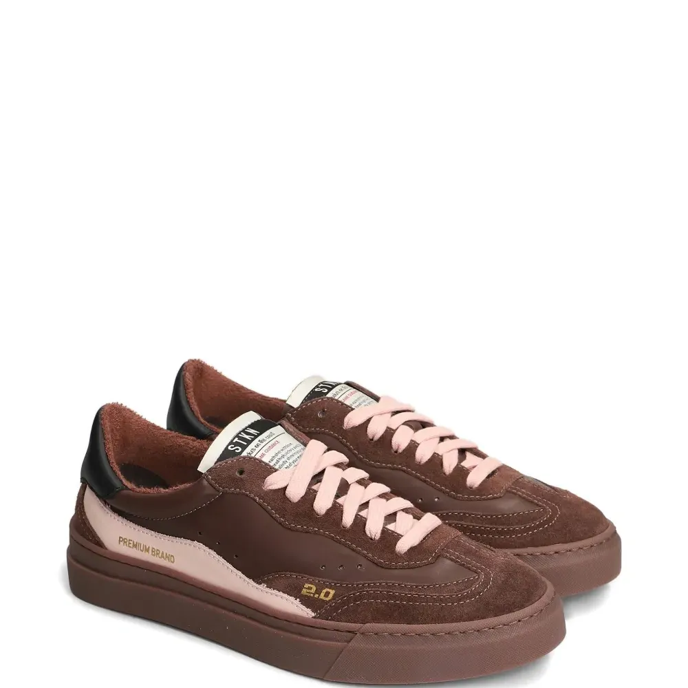 Кроссовки со вставками