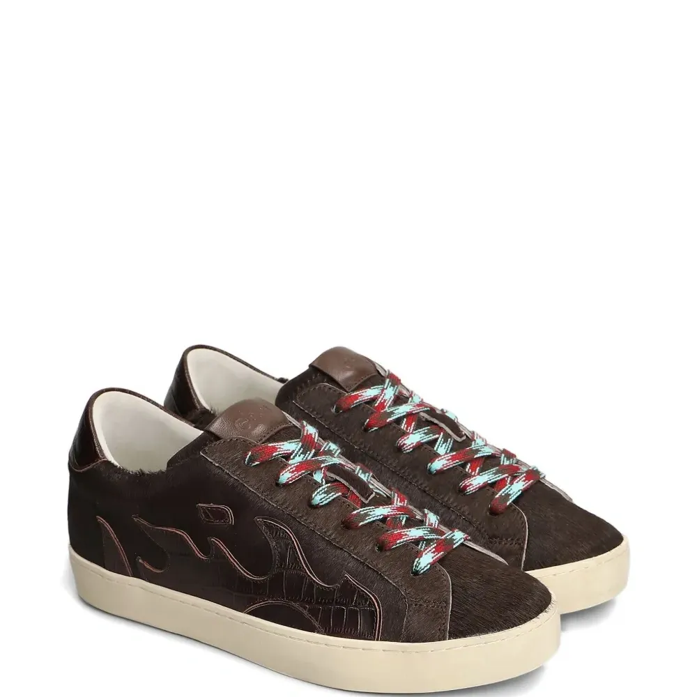 Декорированные кроссовки