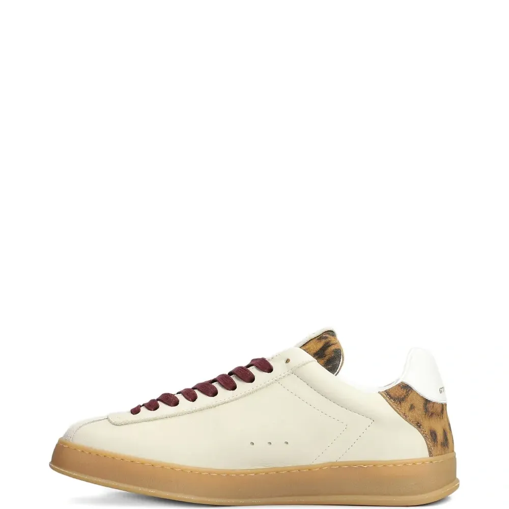 Кеды с леопардовым принтом