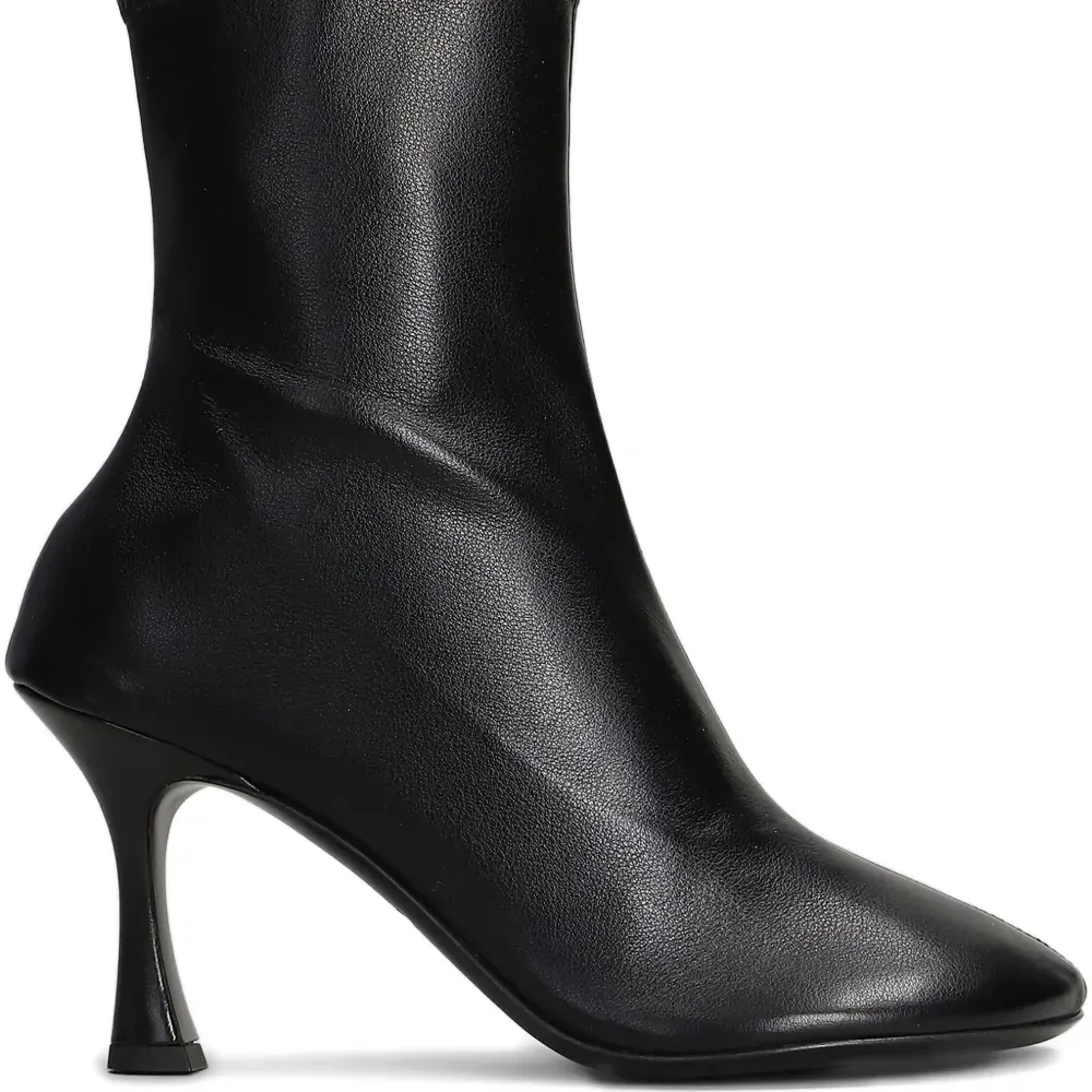 Ботильоны на каблуке Ботильоны на каблуке