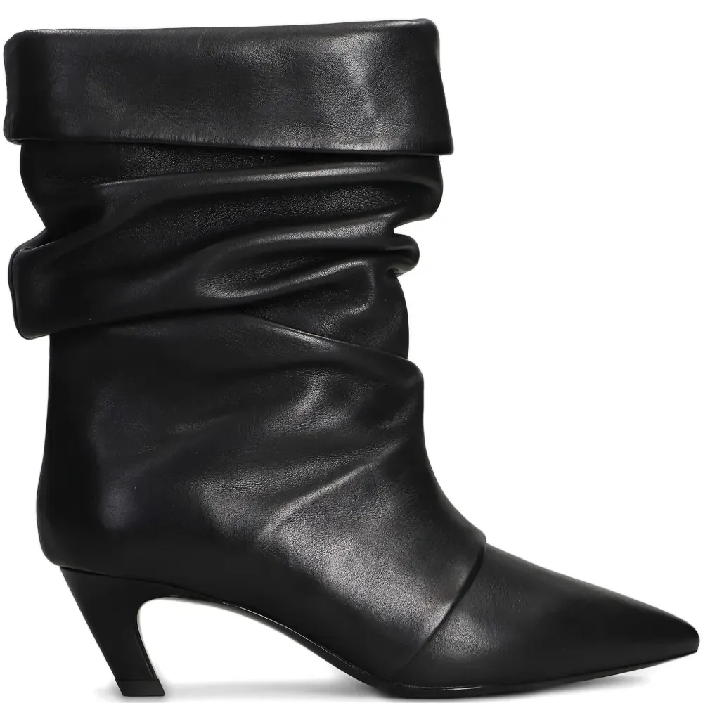 Кожаные ботинки