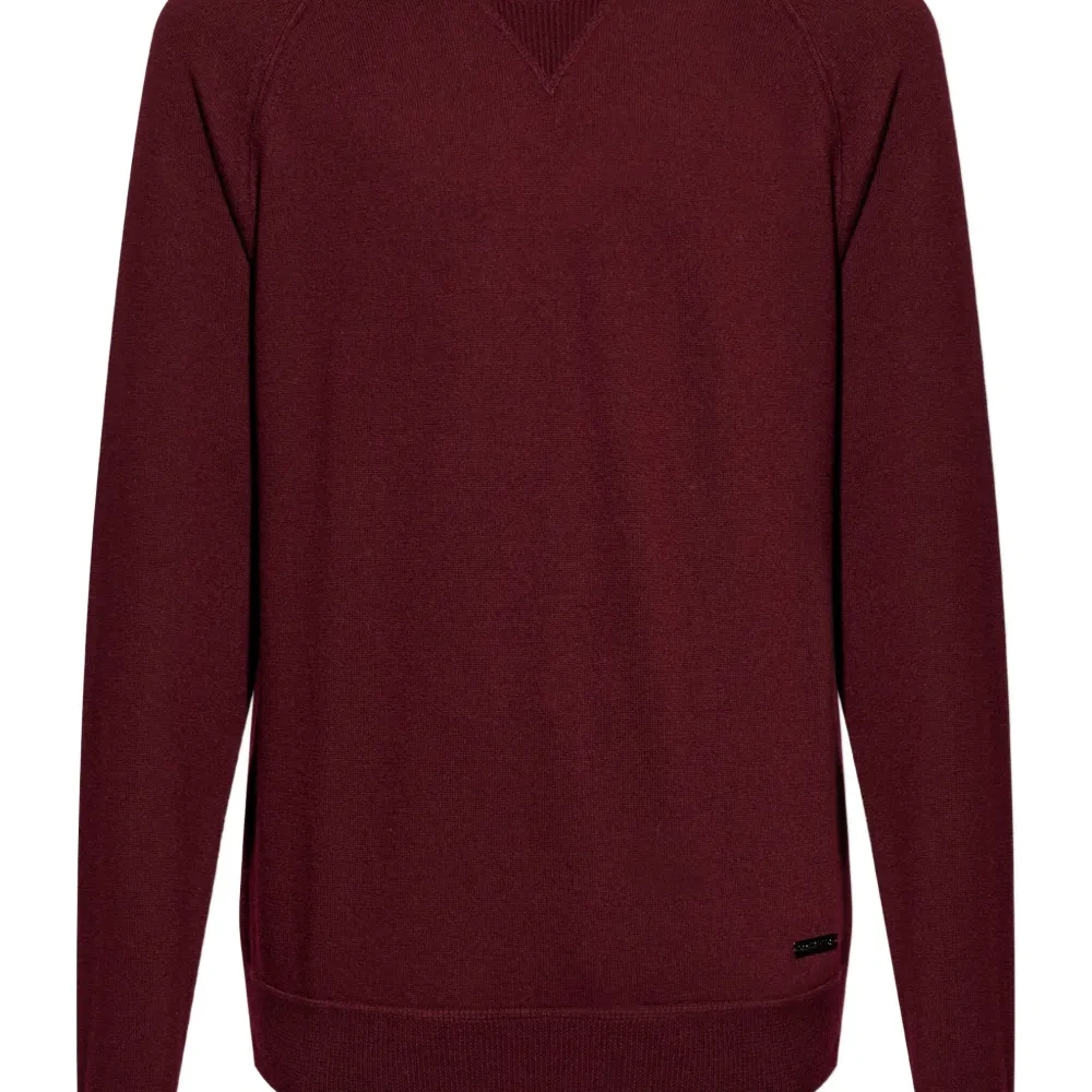 Свитер с рукавами реглан