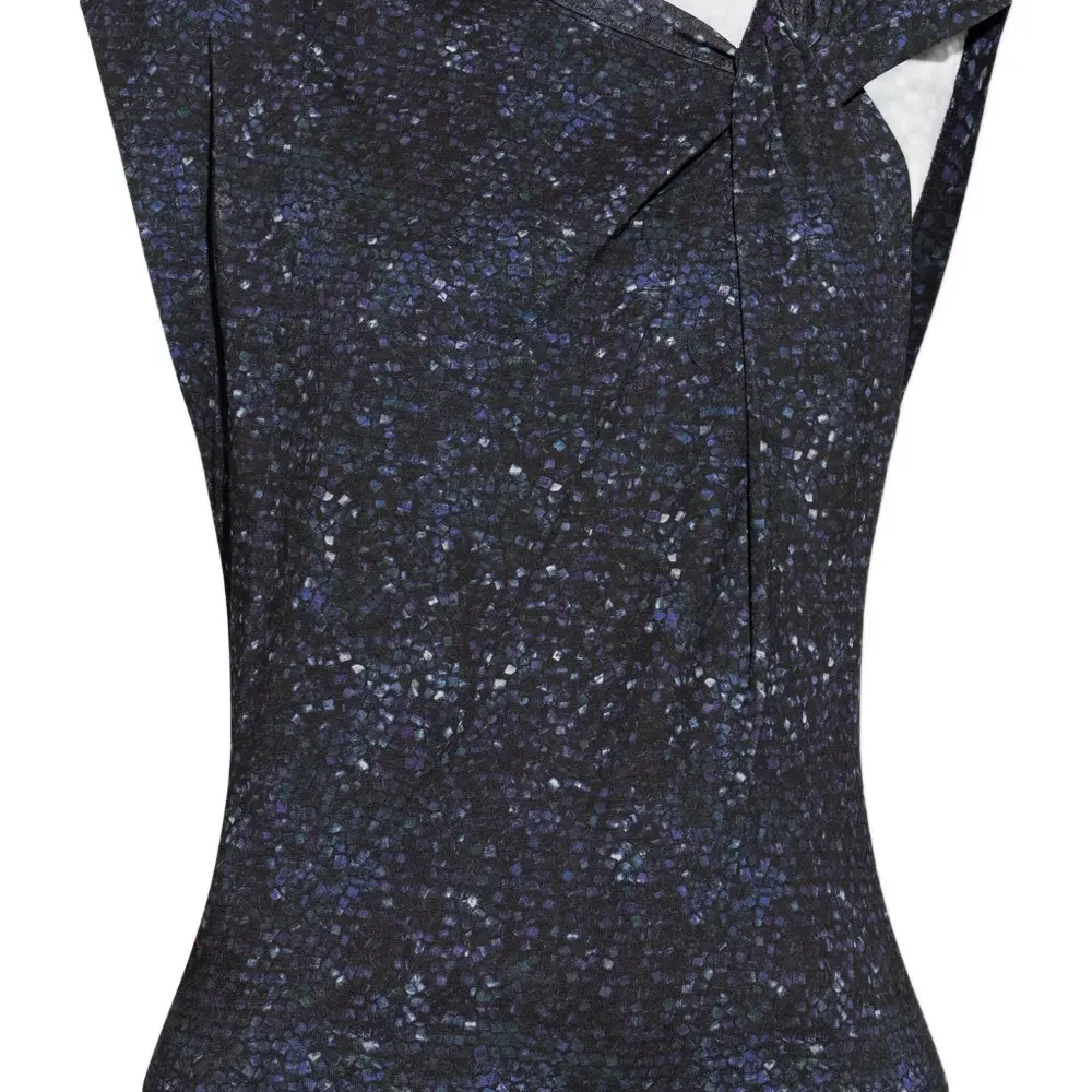 Топ с принтом в виде пайеток и узлом