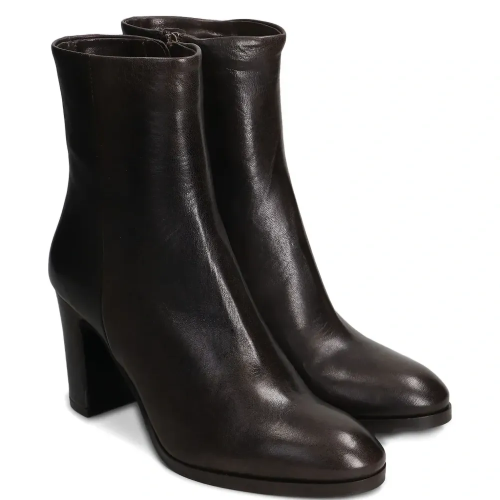 Ботильоны на блочном каблуке