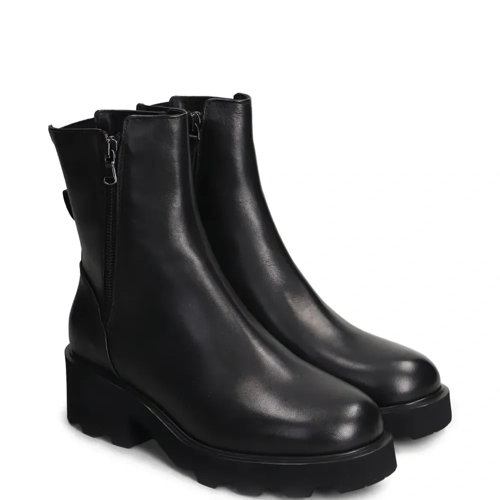 Ботинки на молнии