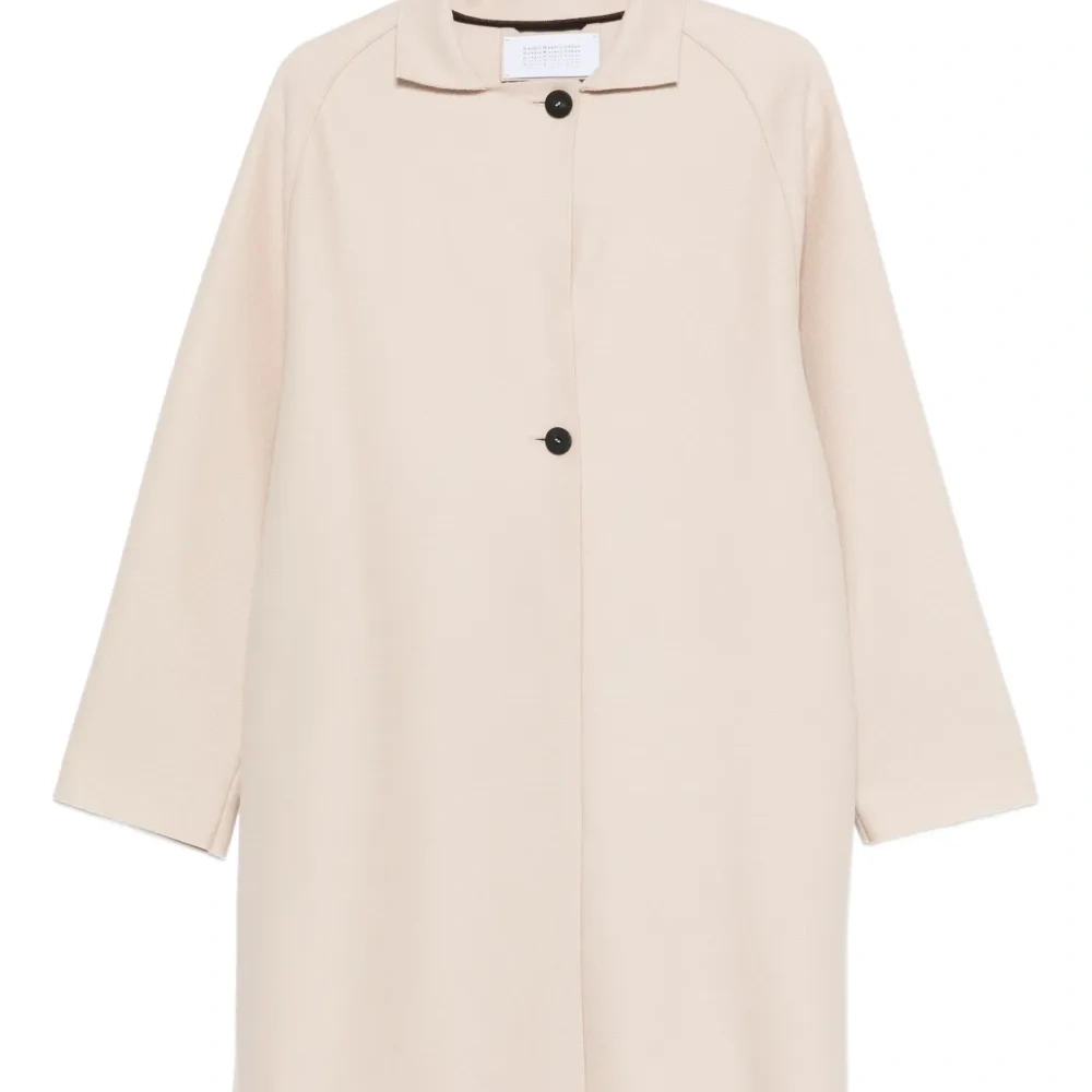 Пальто с рукавами реглан