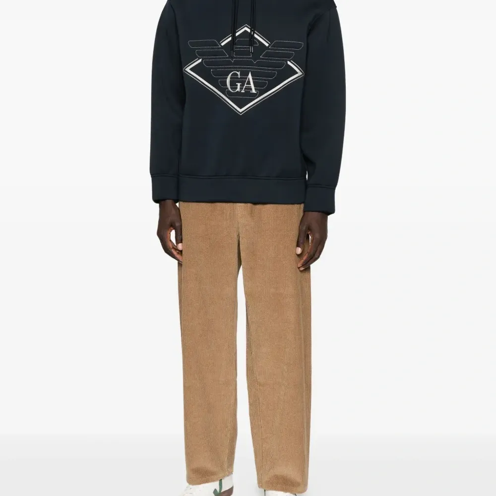 Худи с принтом и логотипом