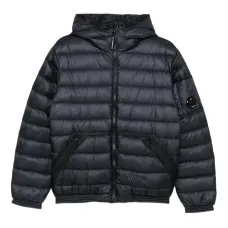 Стеганая куртка с капюшоном