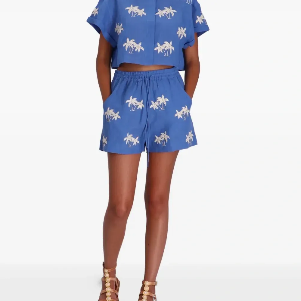 Льняные шорты с принтом