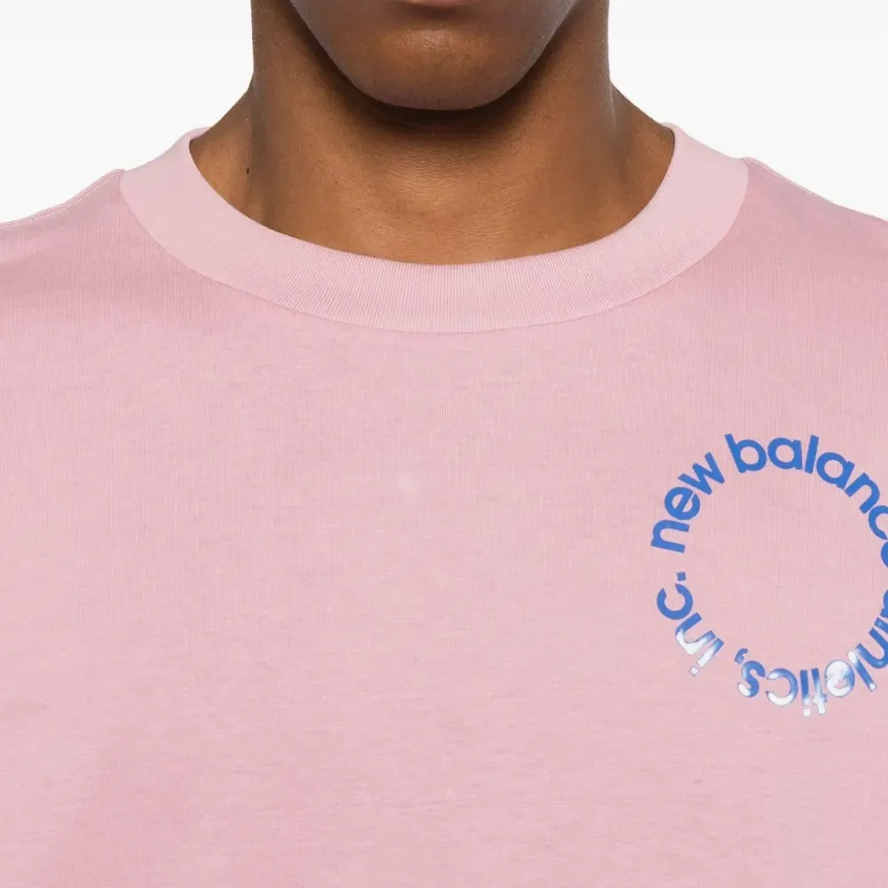 Футболка с логотипом