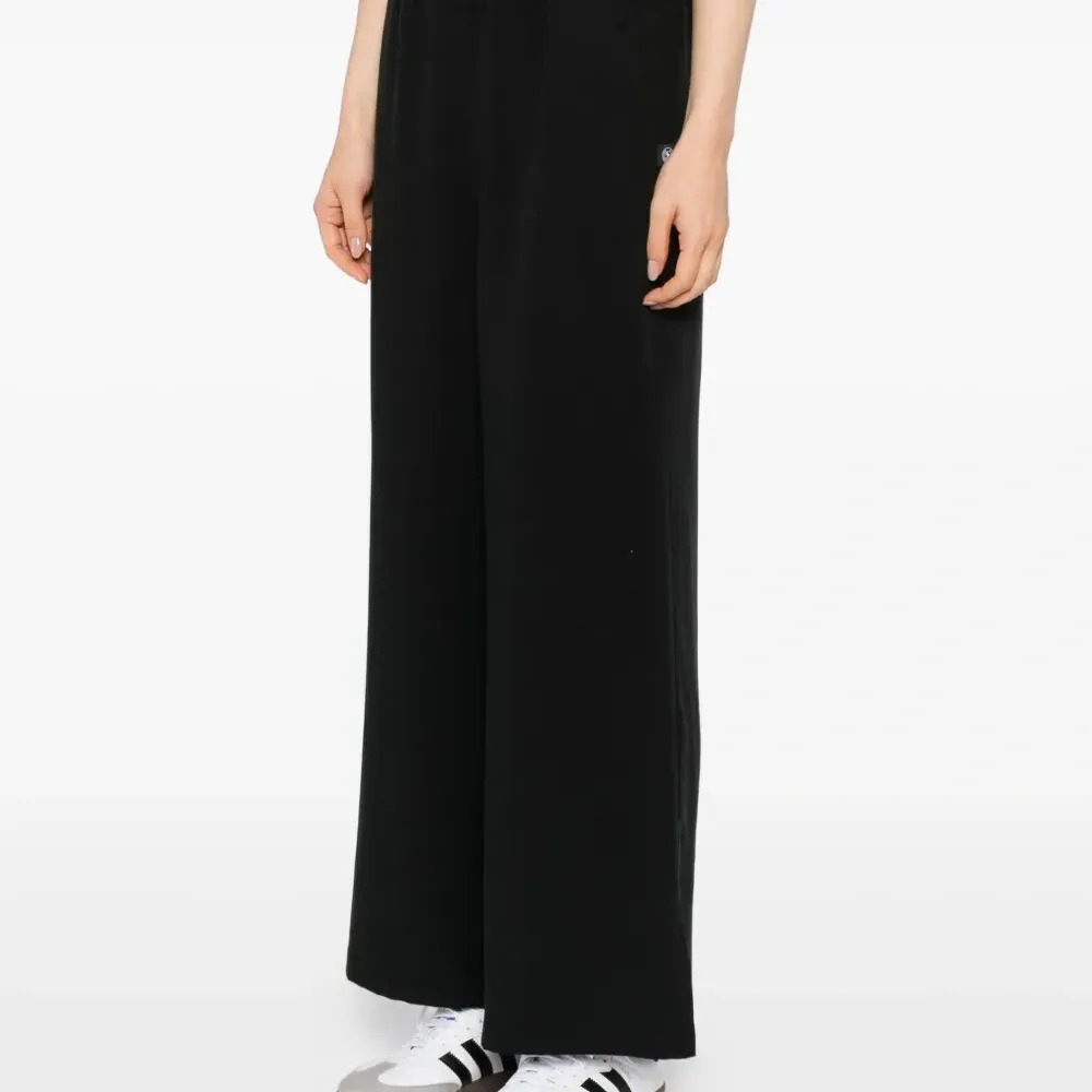 Брюки широкого кроя